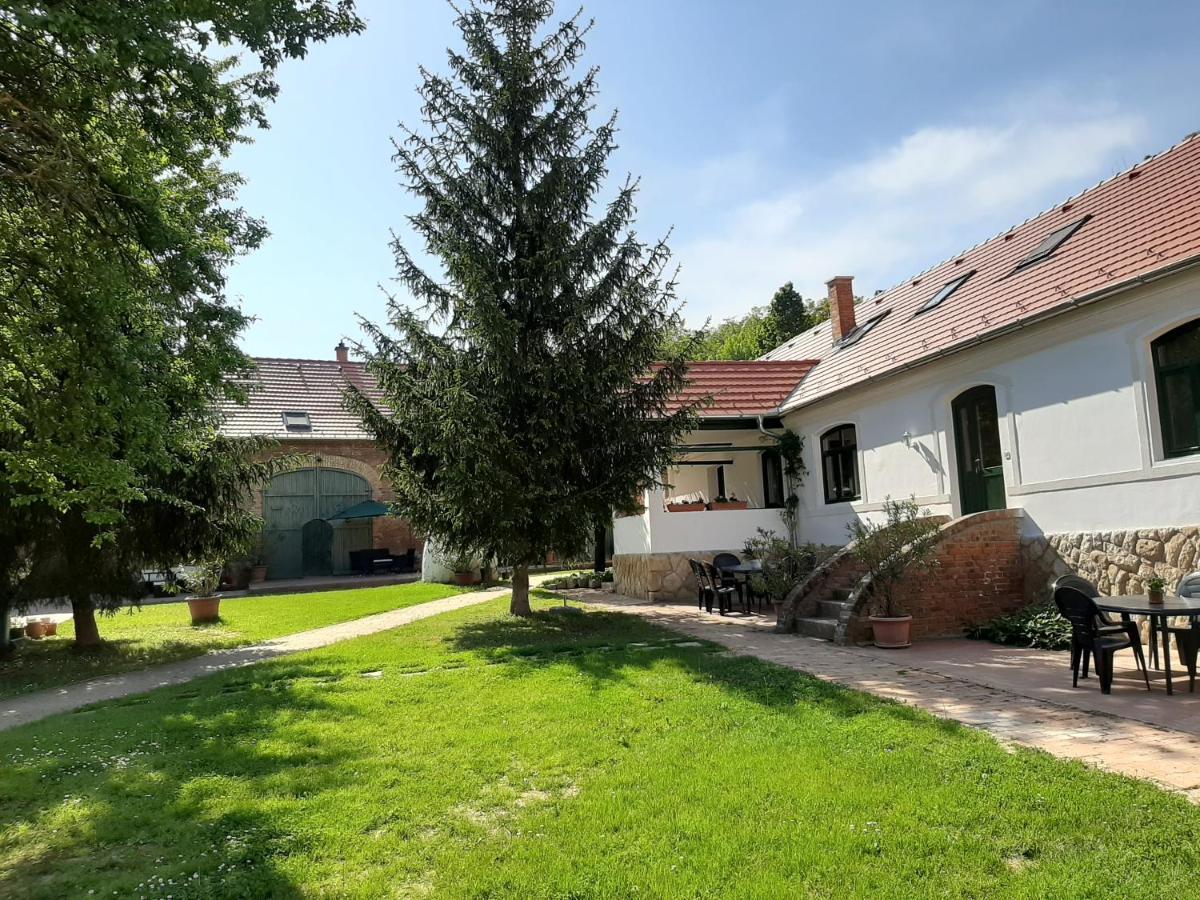 Natura Panzio&Apartmanhaz Orfű Zewnętrze zdjęcie